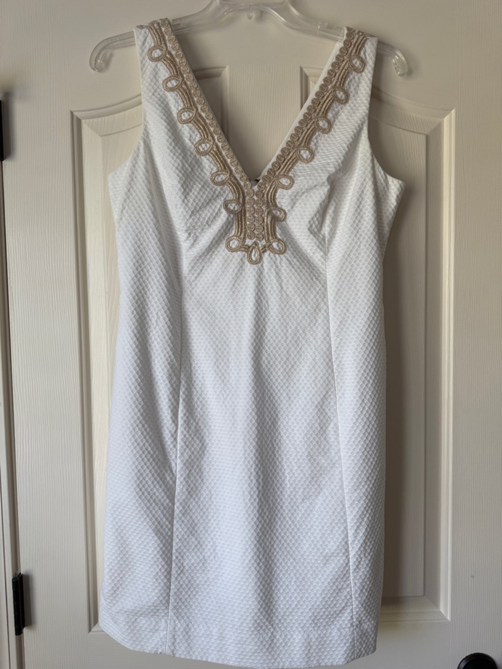 Lilly Pulitzer White Textured V-Neck Chemise with Gold Trim Accents